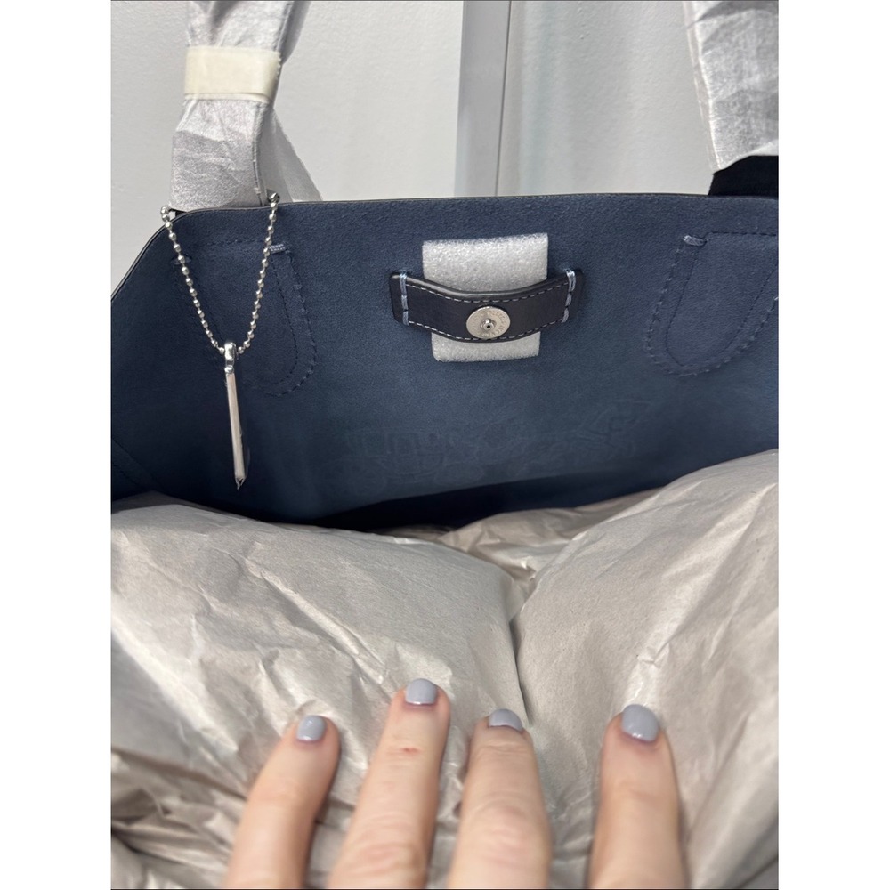 Coach Derby Tote Midnight Navy Pebble Leather Horse Carriage Logo NEW - Picture 4 of 5